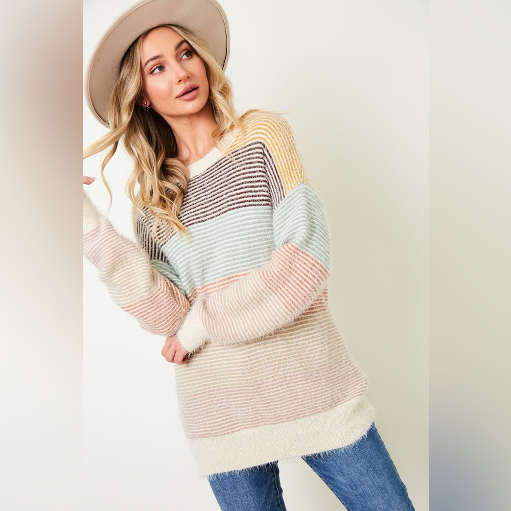 #20 CLOSEOUT SALE! Beautiful Color Block striped cozy sweater NWT - Picture 5 of 7